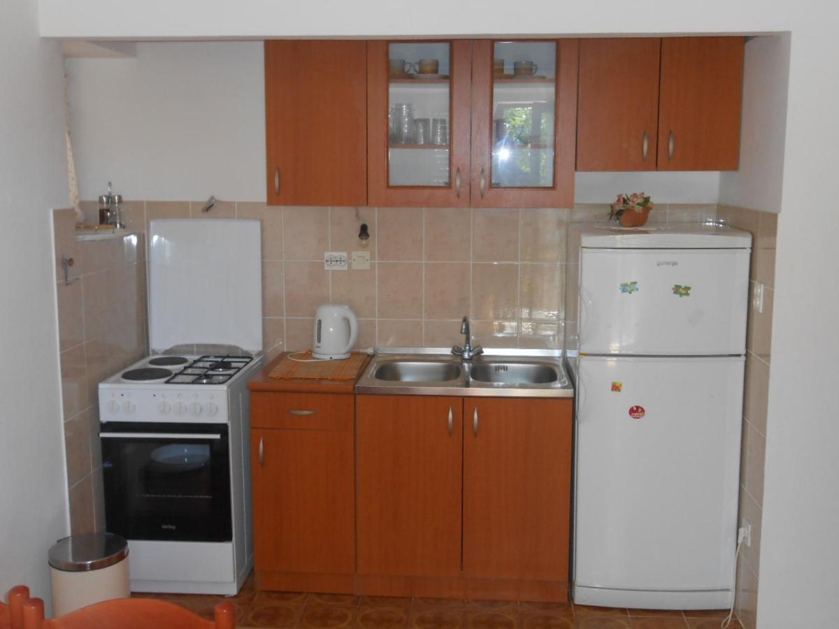 Apartment Groundfloor Jelsa  Extérieur photo